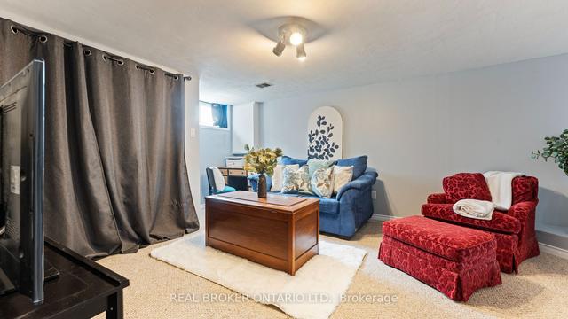 86 Falesy Ave, House semidetached with 3 bedrooms, 2 bathrooms and 2 parking in Kitchener ON | Image 10