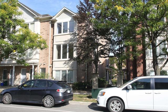 312 South Park Rd, Townhouse with 3 bedrooms, 3 bathrooms and 2 parking in Markham ON | Image 12