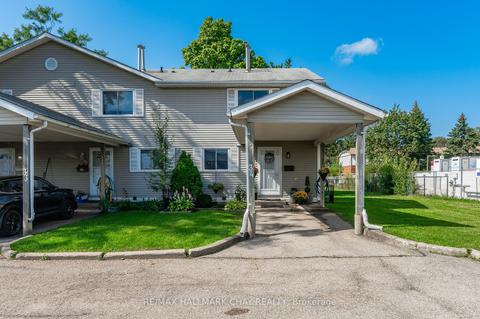 34 - 255 Northlake Dr, Townhouse with 3 bedrooms, 2 bathrooms and 1 parking in Waterloo ON | Card Image