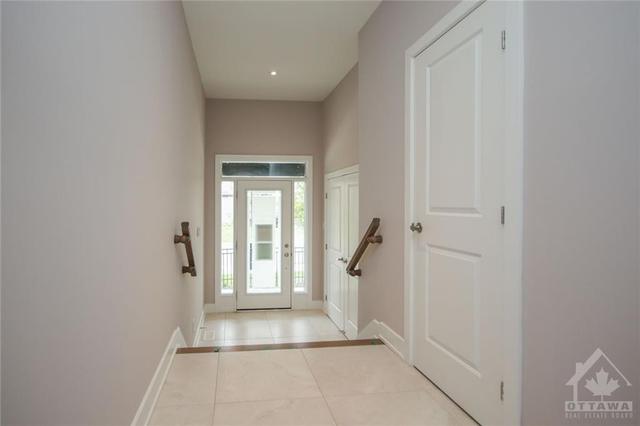182 Overberg Way, Townhouse with 3 bedrooms, 4 bathrooms and 2 parking in Ottawa ON | Image 5