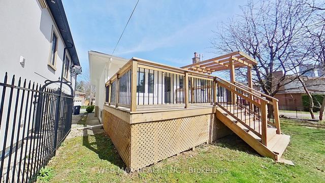 129 Betty Ann Dr, House detached with 3 bedrooms, 2 bathrooms and 8 parking in Toronto ON | Image 17