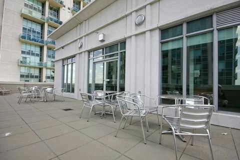lph13 - 19 Avondale Ave, Condo with 0 bedrooms, 1 bathrooms and null parking in Toronto ON | Image 4
