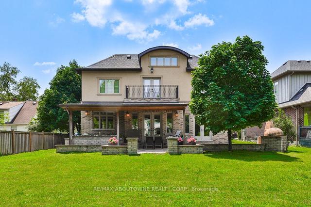1035 Truman Ave, House detached with 4 bedrooms, 5 bathrooms and 8 parking in Oakville ON | Image 35
