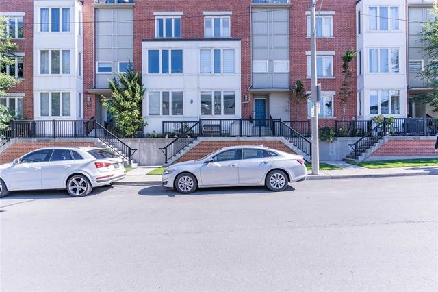 63 Carroll St, Townhouse with 1 bedrooms, 2 bathrooms and 1 parking in Toronto ON | Image 1