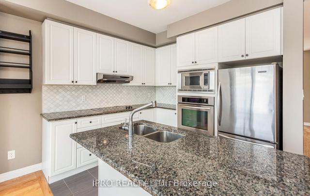 2 - 5725 Tosca Dr, Townhouse with 3 bedrooms, 4 bathrooms and 2 parking in Mississauga ON | Image 11