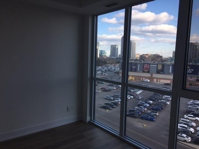 1012 - 128 Fairview Mall Dr, Condo with 1 bedrooms, 1 bathrooms and 1 parking in Toronto ON | Image 8