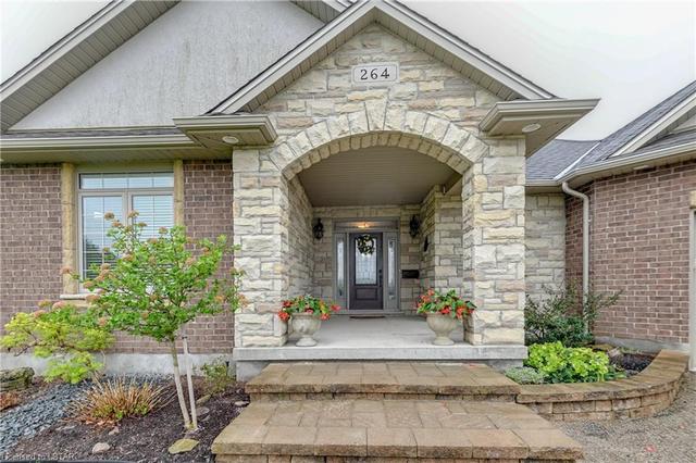 264 Second Street, House detached with 3 bedrooms, 3 bathrooms and 11 parking in Strathroy Caradoc ON | Image 3