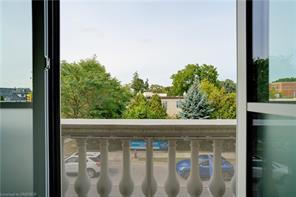 210 - 300 Randall St, Condo with 2 bedrooms, 3 bathrooms and 2 parking in Oakville ON | Image 8