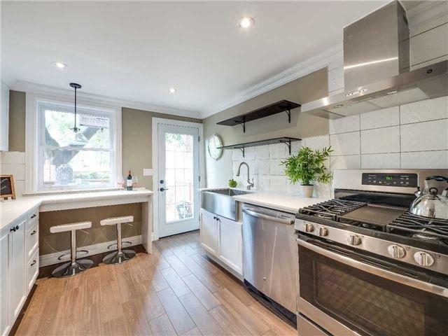 166 Young St, House semidetached with 3 bedrooms, 2 bathrooms and 1 parking in Hamilton ON | Image 6