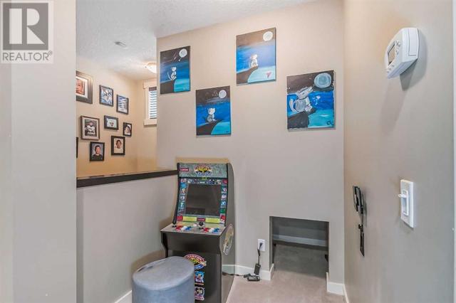 128 Mike Ralph Way Sw, House detached with 4 bedrooms, 3 bathrooms and 2 parking in Calgary AB | Image 44