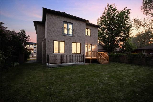 9 Beaverton Rd S, House detached with 4 bedrooms, 5 bathrooms and 6 parking in Richmond Hill ON | Image 17