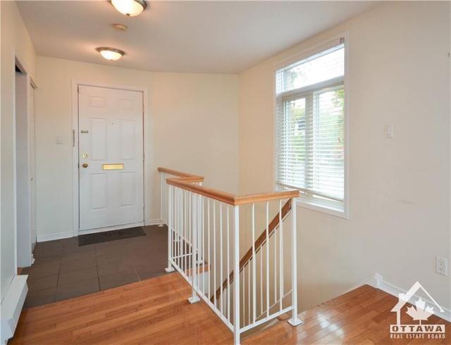 4 - 202 Cumberland Street, Condo with 2 bedrooms, 2 bathrooms and null parking in Ottawa ON | Image 5