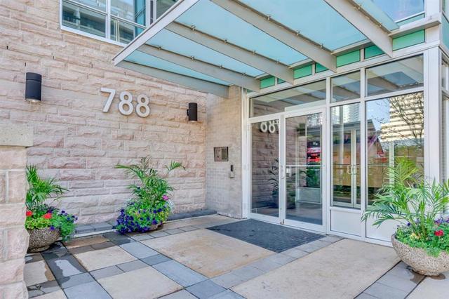 1306 - 788 12 Avenue Sw, Condo with 2 bedrooms, 2 bathrooms and 1 parking in Calgary AB | Image 2