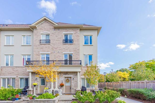 th 26 - 27 Coneflower Cres, Townhouse with 3 bedrooms, 3 bathrooms and 1 parking in Toronto ON | Image 1