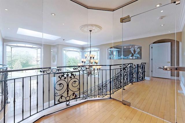 775 Woodland Acres Cres, House detached with 7 bedrooms, 10 bathrooms and 15 parking in Vaughan ON | Image 22