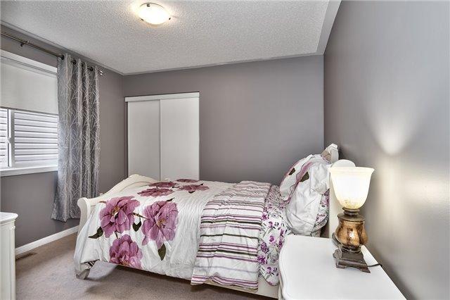 855 Bessy Tr, House detached with 4 bedrooms, 3 bathrooms and 1 parking in Milton ON | Image 13