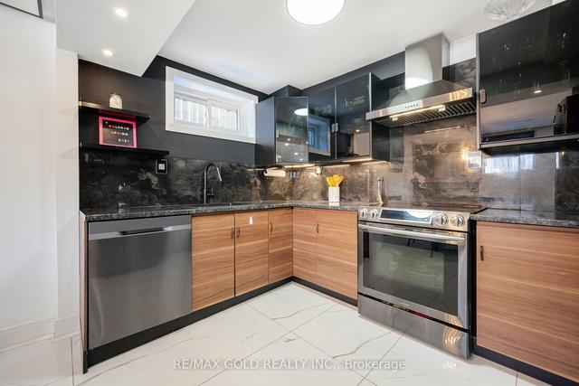 7 Envoy Blvd, House detached with 3 bedrooms, 3 bathrooms and 3 parking in Hamilton ON | Image 16