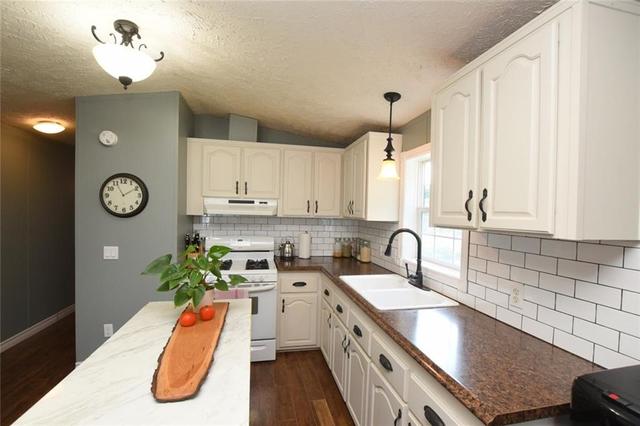 2 willow - 4449 Milburough Line, Home with 2 bedrooms, 1 bathrooms and 2 parking in Burlington ON | Image 10