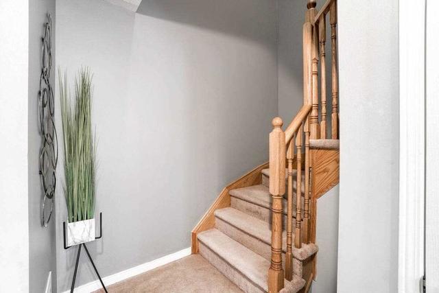14 - 35 Hays Blvd, Townhouse with 2 bedrooms, 2 bathrooms and 2 parking in Oakville ON | Image 5