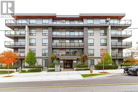 202 - 119 Haliburton St, Condo with 1 bedrooms, 1 bathrooms and 1 parking in Nanaimo BC | Card Image