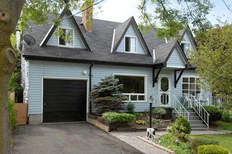 34 Saunders Rd, House detached with 3 bedrooms, 3 bathrooms and 4 parking in Toronto ON | Image 1