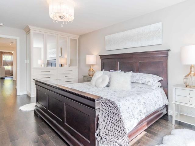 58 Warren Cres, House detached with 3 bedrooms, 4 bathrooms and 2 parking in Toronto ON | Image 8