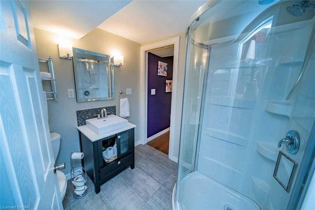 38 Lafayette Dr, House semidetached with 2 bedrooms, 2 bathrooms and 4 parking in St. Catharines ON | Image 5