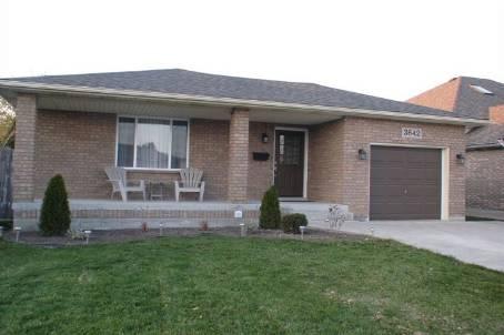 3642 Deerbrook Dr, House detached with 3 bedrooms, 2 bathrooms and 4 parking in Windsor ON | Image 1