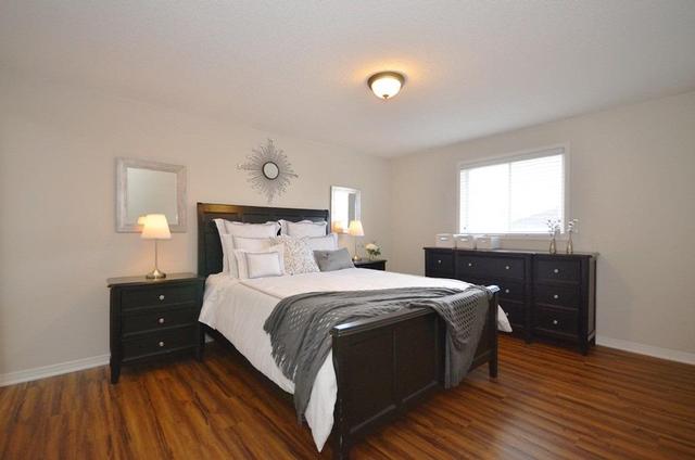 114 Hanmer St W, House detached with 3 bedrooms, 2 bathrooms and 4 parking in Barrie ON | Image 20