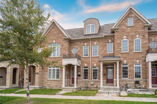 112 Mary Chapman Blvd, House attached with 3 bedrooms, 4 bathrooms and 1 parking in Toronto ON | Image 1