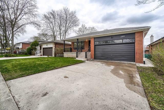 1204 Conyers Cres, House detached with 3 bedrooms, 1 bathrooms and 4 parking in Mississauga ON | Image 19
