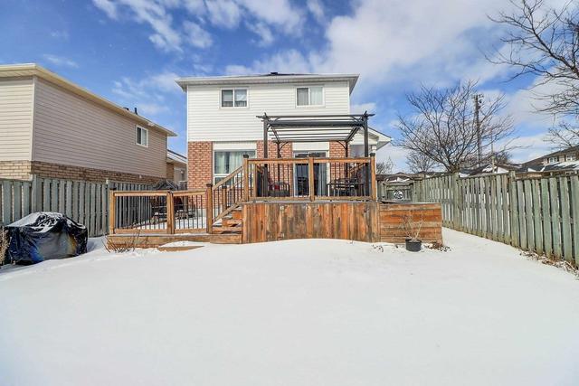 362 Compton Cres, House detached with 3 bedrooms, 2 bathrooms and 5 parking in Oshawa ON | Image 28