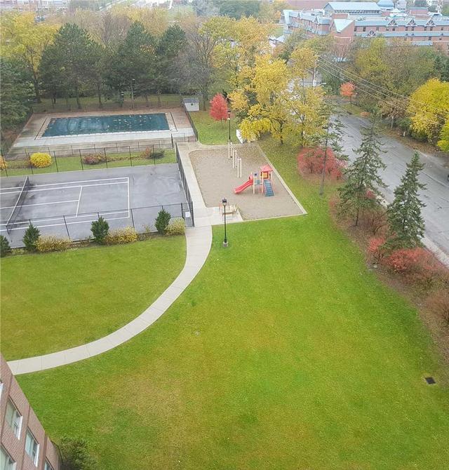 1002 - 61 Richview Rd, Condo with 3 bedrooms, 2 bathrooms and 1 parking in Toronto ON | Image 8