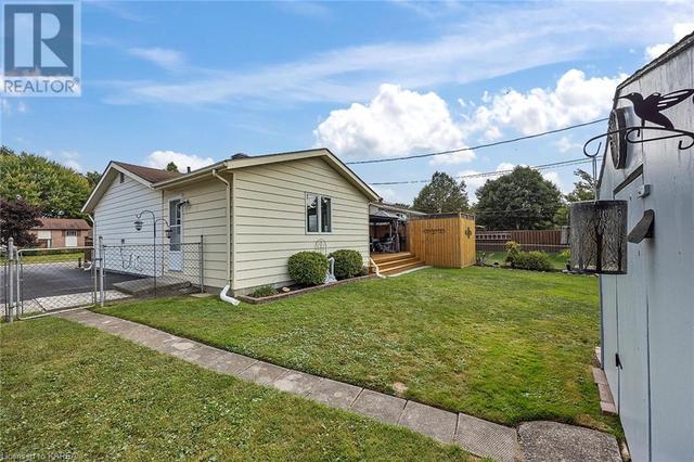 1314 Waverley Crescent, House detached with 3 bedrooms, 1 bathrooms and 6 parking in Kingston ON | Image 32
