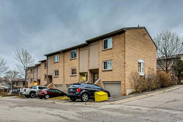 7 - 63 Fonthill Rd, Townhouse with 2 bedrooms, 1 bathrooms and 2 parking in Hamilton ON | Image 14
