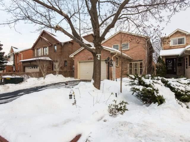 4461 Sawmill Valley Dr, House detached with 4 bedrooms, 4 bathrooms and 2 parking in Mississauga ON | Image 2