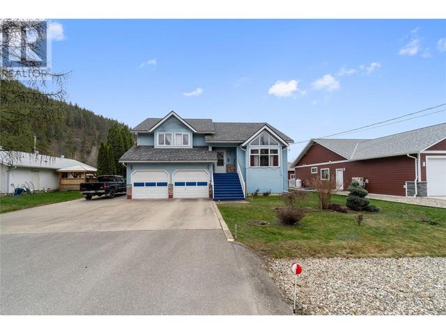 821 Cottonwood Avenue, House detached with 4 bedrooms, 3 bathrooms and 2 parking in Sicamous BC | Image 65
