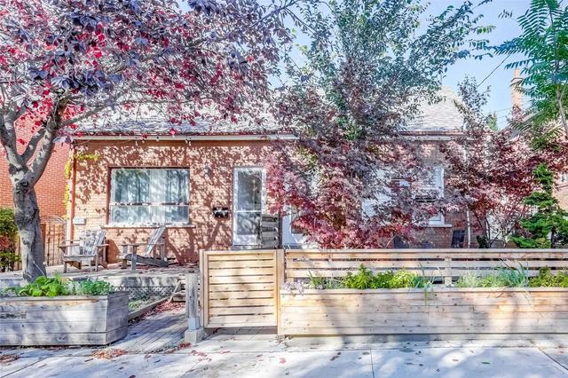 16 Crocker Ave, House semidetached with 1 bedrooms, 2 bathrooms and 0 parking in Toronto ON | Image 1