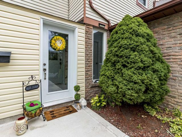 2 Wesmorland Ave, House detached with 3 bedrooms, 4 bathrooms and 7 parking in Brampton ON | Image 37