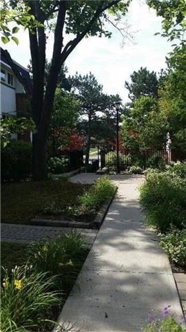 42 - 96 George Henry Blvd, Townhouse with 3 bedrooms, 2 bathrooms and 1 parking in Toronto ON | Image 3