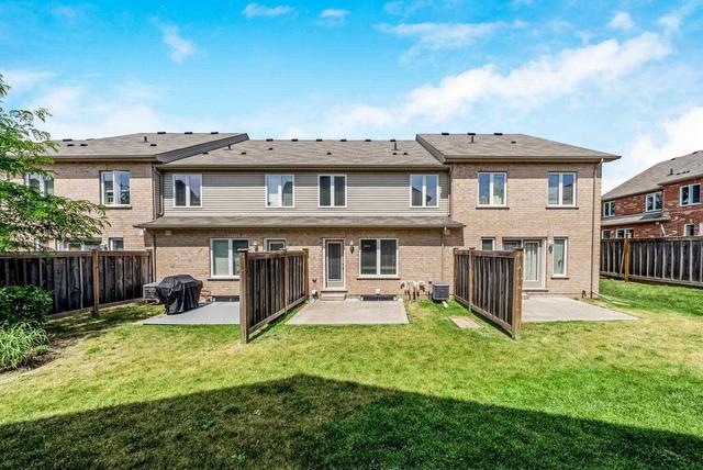 19 - 19 Summerfield Dr, Townhouse with 3 bedrooms, 3 bathrooms and 2 parking in Guelph ON | Image 27