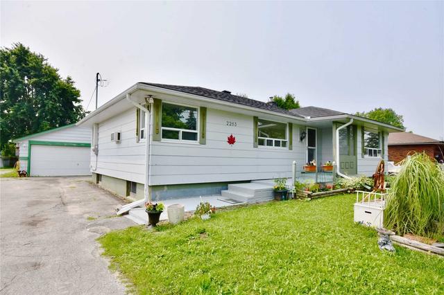 2263 Victoria St, House detached with 3 bedrooms, 1 bathrooms and 8 parking in Innisfil ON | Image 24