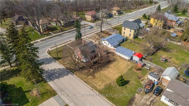 59 Main St S, House detached with 3 bedrooms, 2 bathrooms and 5 parking in Lambton Shores ON | Image 31