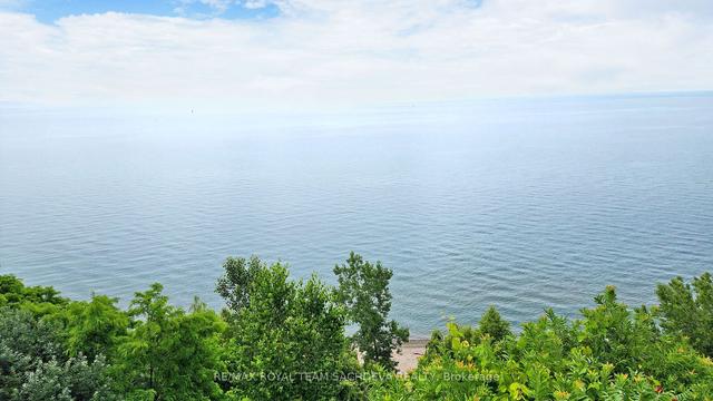 66 Fordover Dr, House detached with 3 bedrooms, 4 bathrooms and 3 parking in Toronto ON | Image 30