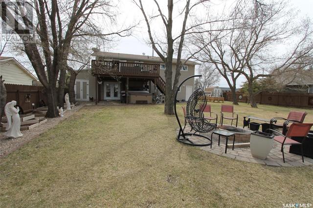 838 Prospect Avenue, House detached with 3 bedrooms, 3 bathrooms and null parking in Oxbow SK | Image 42