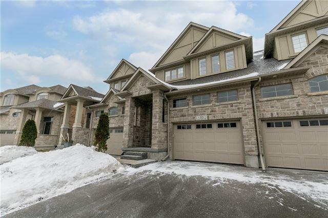 111 Oak Park Dr, House attached with 2 bedrooms, 4 bathrooms and 2 parking in Waterloo ON | Image 2