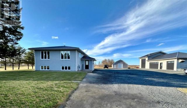 3260 Regional Road 15, House detached with 4 bedrooms, 2 bathrooms and null parking in Greater Sudbury ON | Image 1