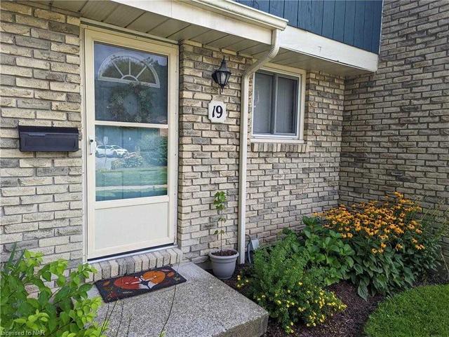 19 - 302 Vine St, Townhouse with 2 bedrooms, 2 bathrooms and 1 parking in St. Catharines ON | Image 12