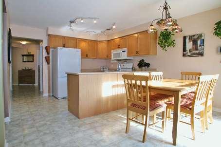 81 Portage Tr, House detached with 3 bedrooms, 3 bathrooms and 2 parking in Whitby ON | Image 4