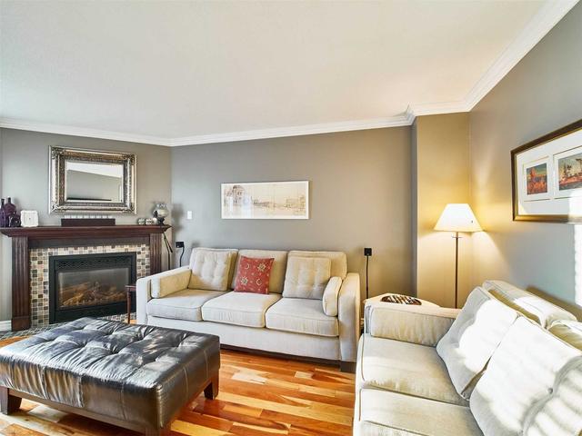 1844 Woodview Ave, House detached with 4 bedrooms, 5 bathrooms and 4 parking in Pickering ON | Image 4